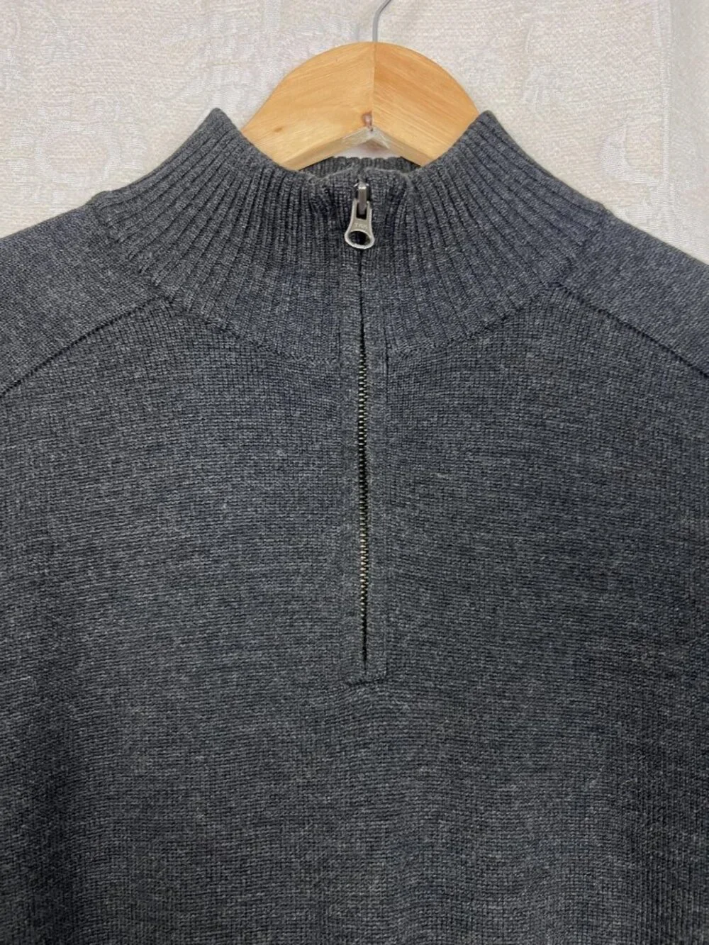 100% Italian merino wool men's charcoal gray quarter zip knit sweater J. Crew M